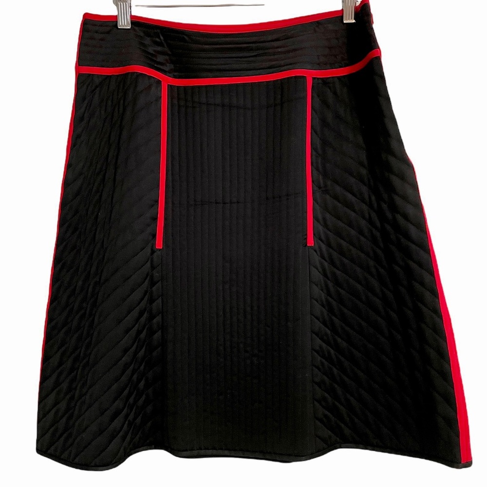 DKNY Black and red quilted skirt. Size 8